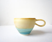 Load image into Gallery viewer, Tasse trois teintes