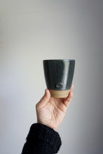 Load image into Gallery viewer, Verre Obscurité Veloutée ou Aurore brumeuse