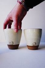 Load image into Gallery viewer, Verre Obscurité Veloutée ou Aurore brumeuse